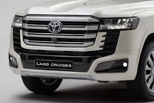 لاند كروزر HEV ماكس Grille View