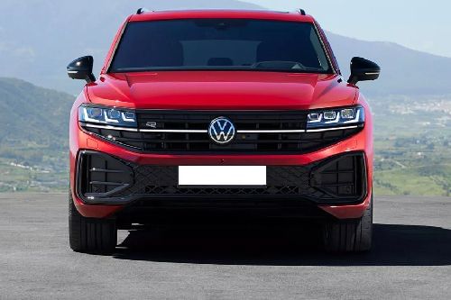 Volkswagen Touareg Front Side View