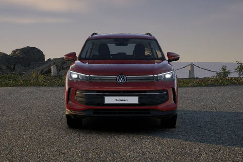 Full Front View of تيغوان