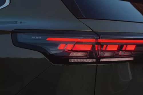 تيغوان Tail light