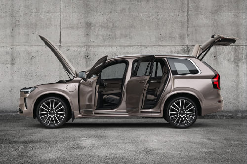 XC90 All Door Open