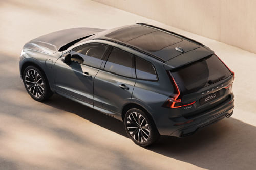 Rear Medium View of Volvo XC60