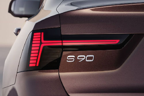 إس ٩٠ Tail light