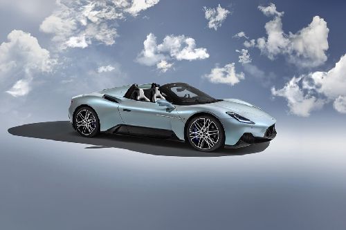 مازيراتي إم سي 20 تشييلو Front Medium View