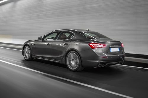 Rear Cross Side View of مازيراتي غبلي