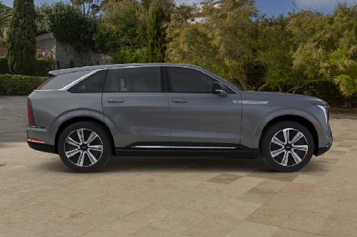 إسكاليد آي كيو Medium Angle Front View