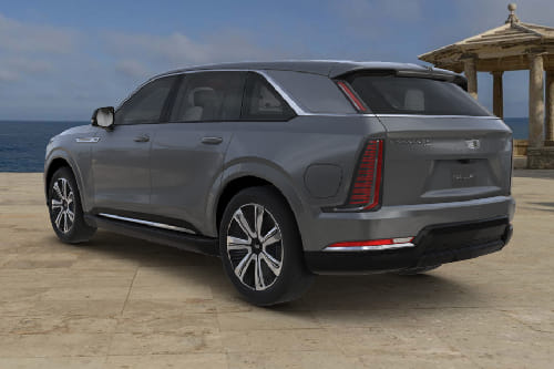 Rear Cross Side View of كاديلاك إسكاليد آي كيو