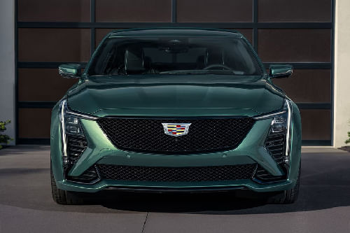 Full Front View of سي تي 5 في