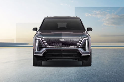 Full Front View of Vistiq