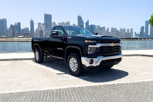 Chevrolet Silverado HD Right Corner Front View