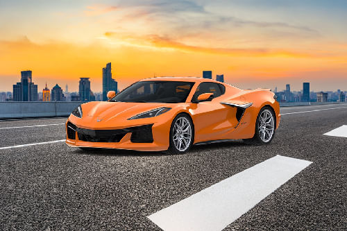 Chevrolet  CORVETTE Z06 Front angle low view