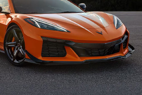 CORVETTE Z06 Grille View