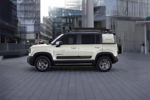 سبارك إي يو في Side view