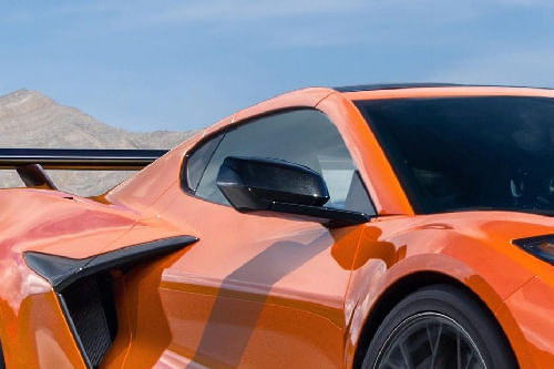 شفروليه كورفيت زورا Drivers Side Mirror Front Angle