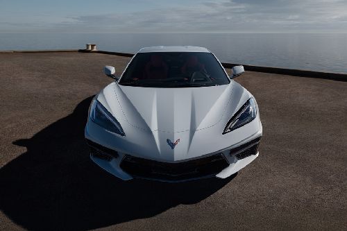 Full Front View of كورفيت