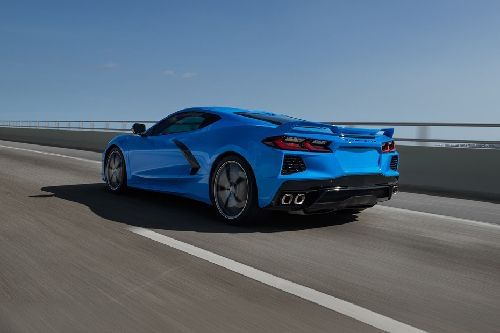 كورفيت Rear angle view