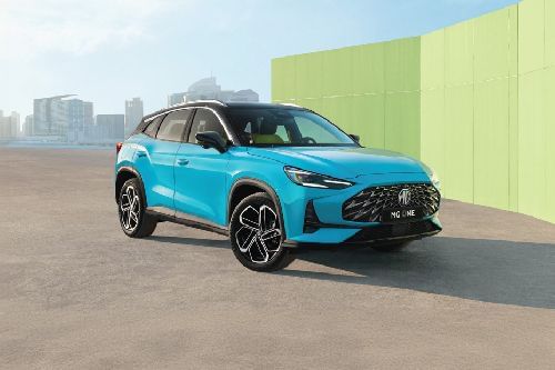 إم جي One Drivers Sideview