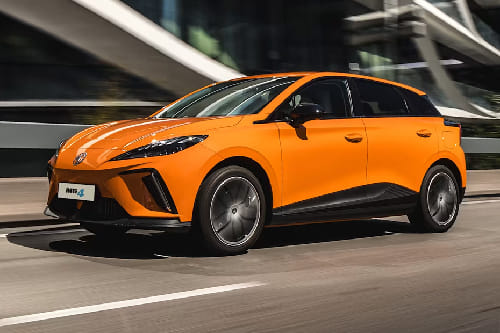 إم جي  4 Front angle low view