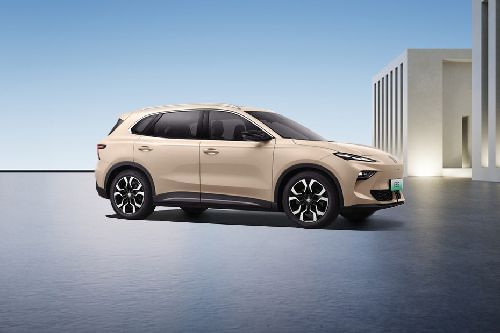 إم جي ES5 Front Cross Side View