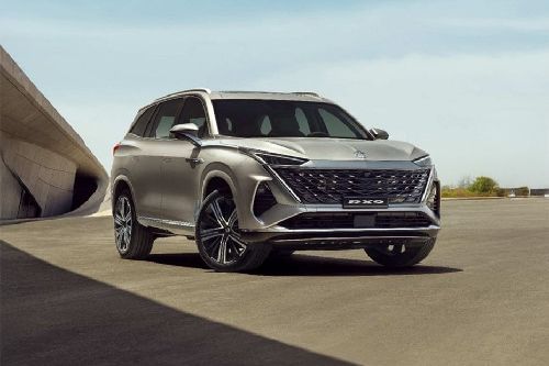 MG RX9 Front Medium View