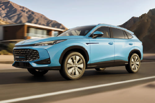 إم جي HS Front Side View