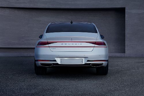 Full Rear View of Genesis G90
