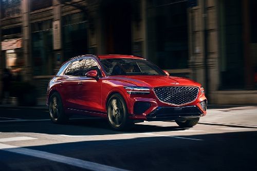 جينيسيس GV70 Front Side View