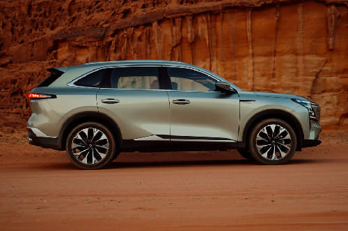 CS75 Plus Medium Angle Front View