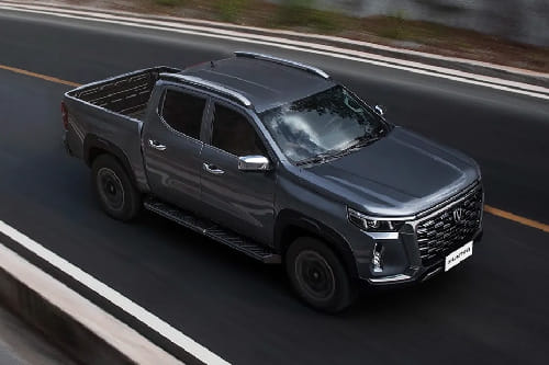 Changan Hunter Front Cross Side View