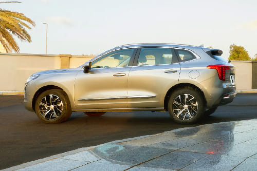 Rear Cross View of Haval Jolion