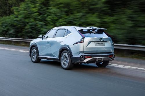 جي أي سي إم كو Front Cross Side View