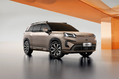 GAC Aion V Front Medium View