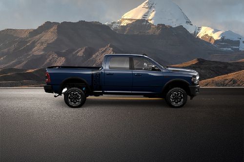 2500 Medium Angle Front View