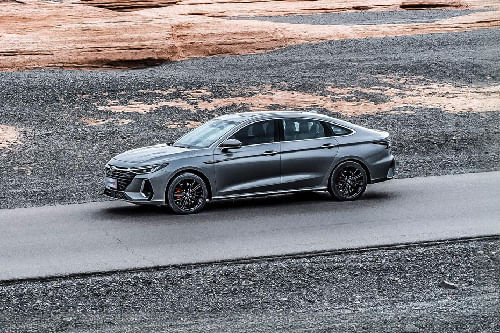 أريزو 8 برو Side view