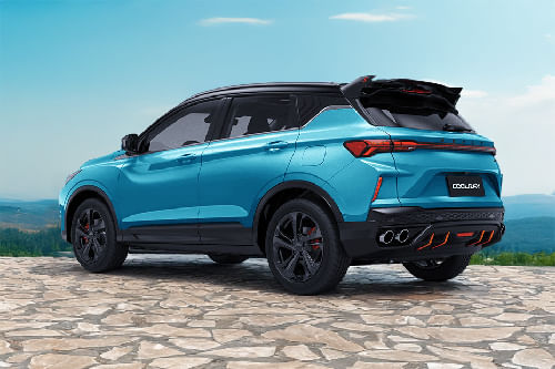 Rear Cross Side View of Geely Coolray