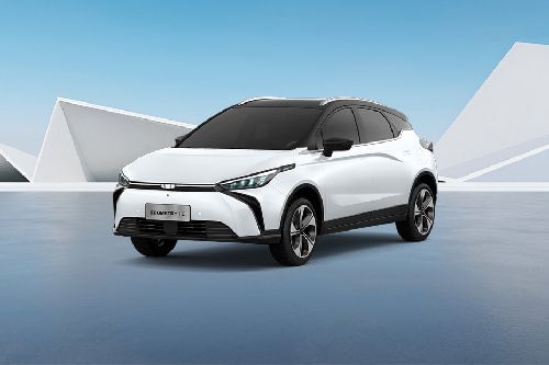 Geely GEOMETRY C Front Side View