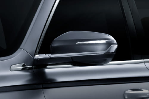 Geely MONJARO Drivers Side Mirror Front Angle