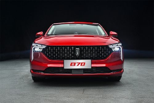 Full Front View of بي 70 إس