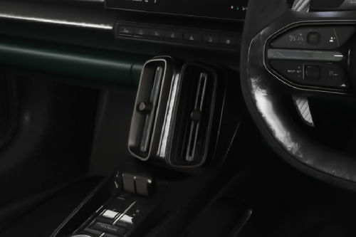 Front AC Controls of Aston Martin Valhalla