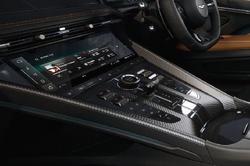 أستون مارتن DB12 Gear Shifter