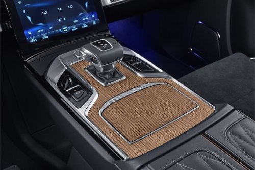 Hongqi EHS9 Gear Shifter