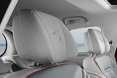 يو-تور Rear Seat Head rest