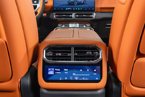 جي 700 Rear AC Controls