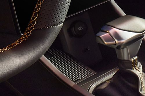 Power Accessories Outlet View of دونج فينج شاين