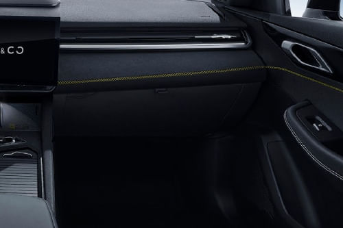 لينك اند كو 3 Glove Box