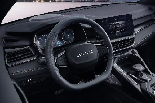 لينك اند كو 06 Steering Wheel