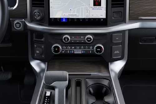 Front AC Controls of Ford F-150 (2025)