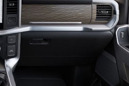 Ford F-150 (2025) Glove Box