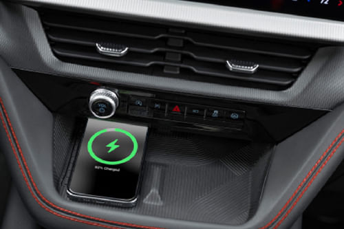 Power Accessories Outlet View of فورد إكسبلورر إس تي