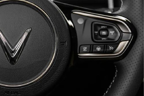 VINFAST VF8 Multi Function Steering